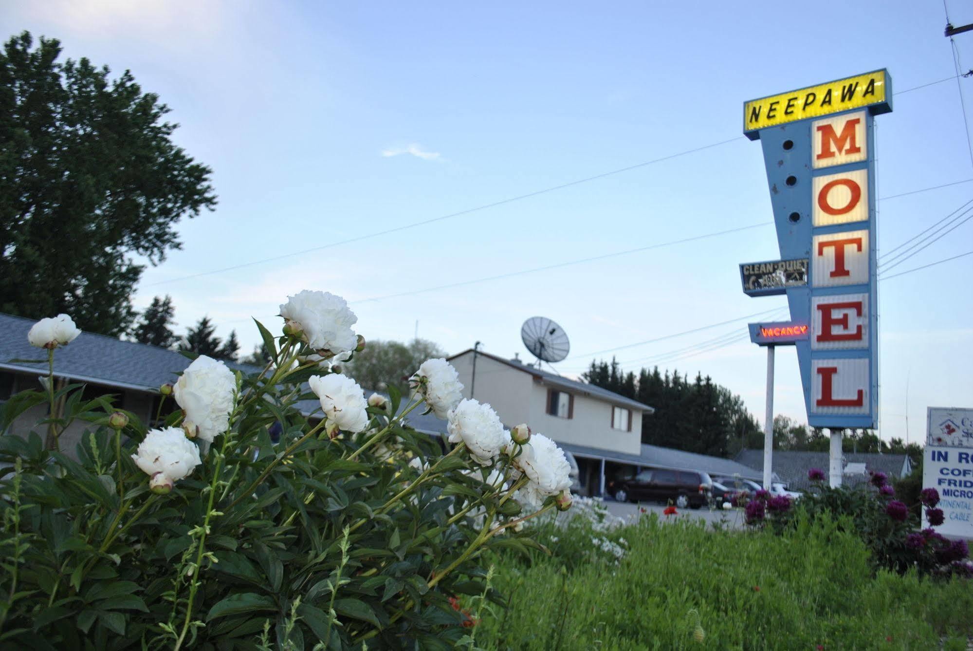 Neepawa Motel Extérieur photo